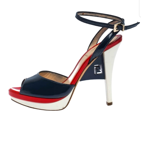 Fendi Platform Sandal (Well used) - Picture 2 of 7